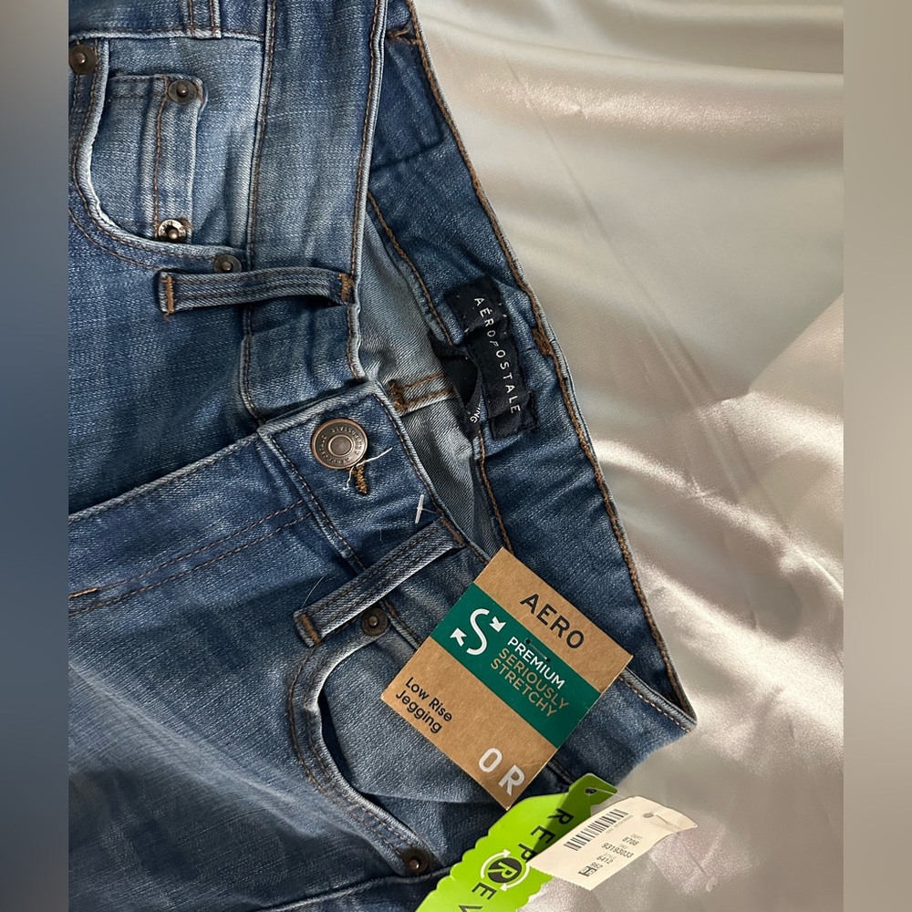 Aero premium seriously stretchy low rise jeggings